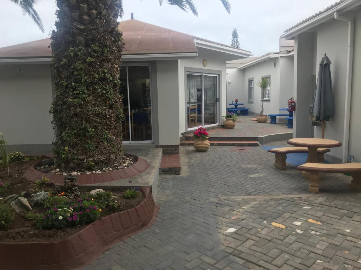 Rocky Shore Guesthouse Swakopmund Exterior photo