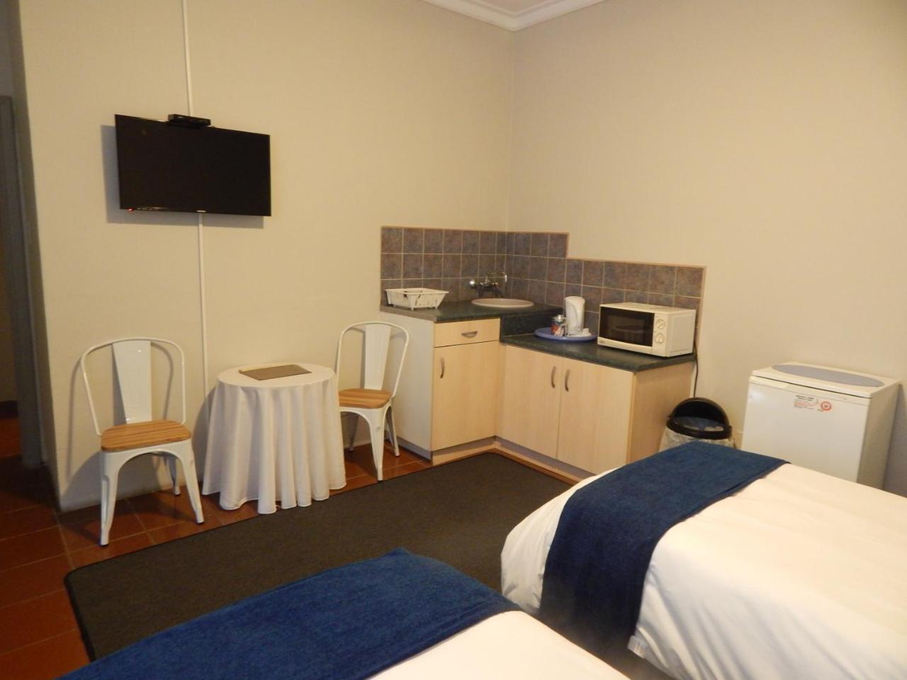 Rocky Shore Guesthouse Swakopmund Exterior photo