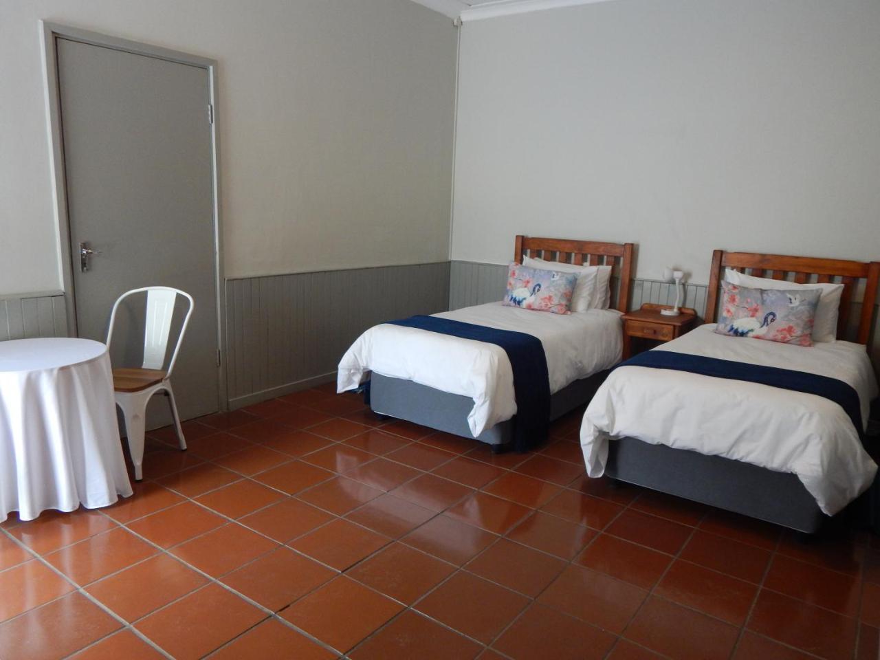 Rocky Shore Guesthouse Swakopmund Exterior photo