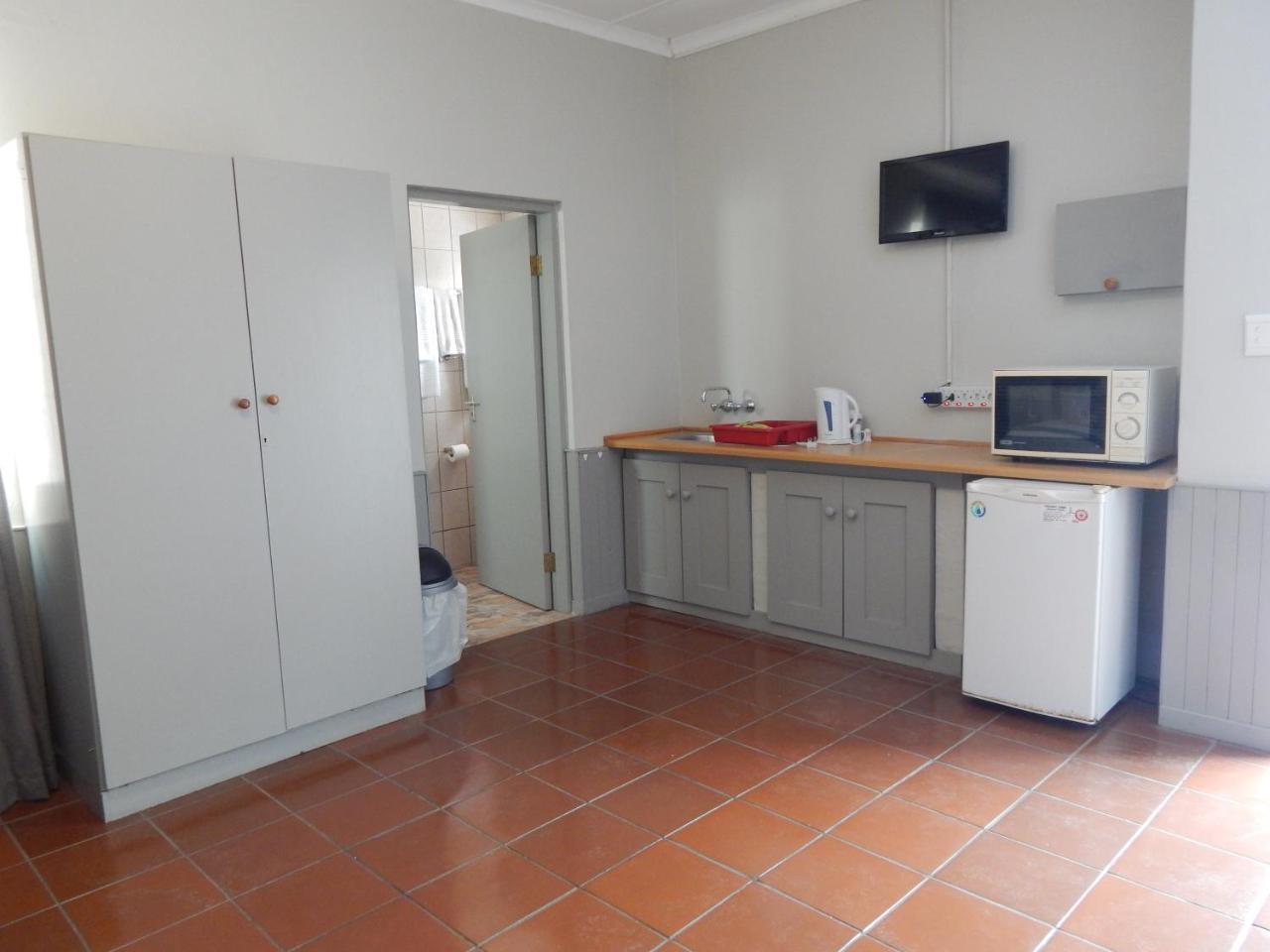 Rocky Shore Guesthouse Swakopmund Exterior photo