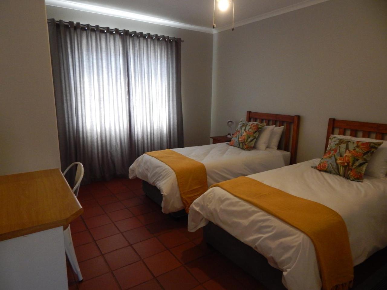 Rocky Shore Guesthouse Swakopmund Exterior photo